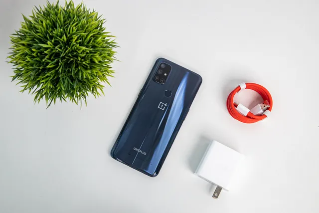 Cận cảnh OnePlus Nord N10 5G: Chip Snapdragon 690 5G, RAM 6GB, màn hình 90Hz, sạc nhanh 30W - Ảnh 6.