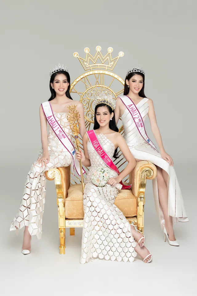 Hoa hậu Đỗ Thị Hà đọ sắc bên hai Á hậu sau 1 tháng đăng quang - Ảnh 3. Hoa hậu Đỗ Thị Hà đọ sắc bên hai Á hậu sau 1 tháng đăng quang - Ảnh 3.