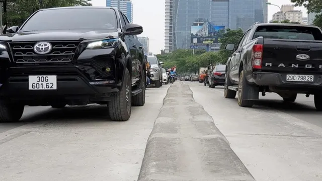 Mở làn ưu tiên xe bus BRT cho các phương tiện khác trên tuyến Hoàng Minh Giám - Vũ Hữu - Ảnh 3.