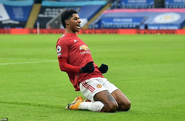 Leicester City 2-2 Man Utd: Đánh rơi chiến thắng - Ảnh 1.