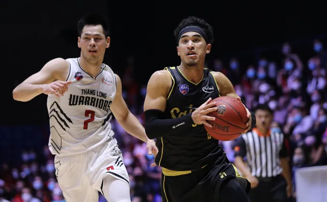 VBA Finals 2020 - Game 1: Thang Long Warriors ngược dòng bất thành - Ảnh 2.