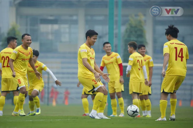 Công Phượng tươi rói trong ngày hội quân muộn cùng ĐT Việt Nam - Ảnh 9.