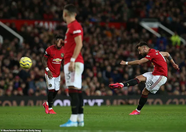 Manchester United 0-0 Wolverhampton: Bruno Fernandes nhạt nhòa trong ngày ra mắt - Ảnh 2. Manchester United 0-0 Wolverhampton: Bruno Fernandes nhạt nhòa trong ngày ra mắt - Ảnh 2.