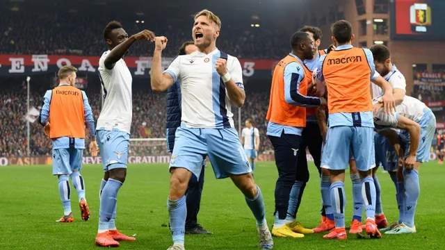 Genoa 2-3 Lazio: Immobile tiếp tục ghi bàn, Lazio áp sát ngôi đầu - Ảnh 2.