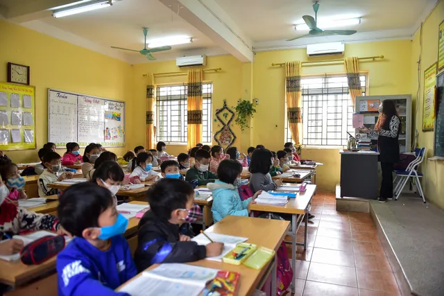 Bài kiểm tra định kỳ học sinh Tiểu học dùng thang điểm 10, không dùng để so sánh học sinh - Ảnh 1.