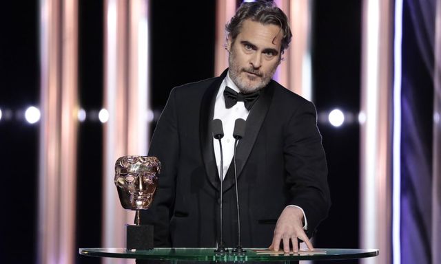 Nhận giải BAFTA, Joaquin Phoenix chỉ trích ngành điện ảnh phân biệt chủng tộc - Ảnh 1.