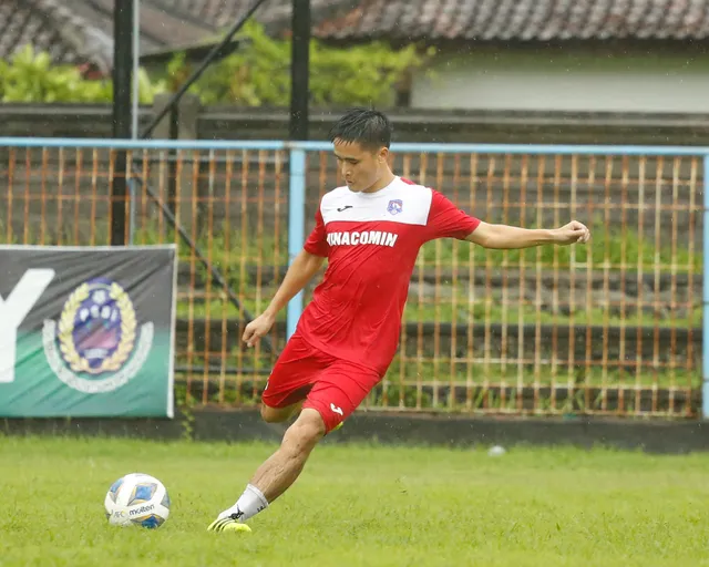 Than Quảng Ninh đội mưa tập luyện ở Bali chuẩn bị cho trận ra quân tại AFC Cup 2020 - Ảnh 9.