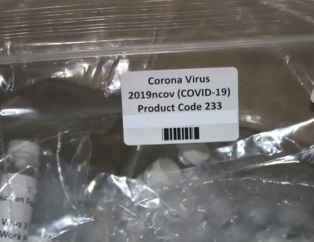 Hải quan Mỹ thu giữ các bộ test COVID-19 giả - Ảnh 2.