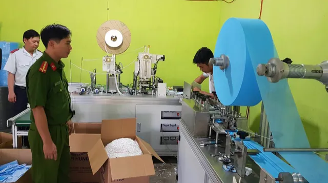 Phát hiện cơ sở sản xuất khẩu trang y tế chưa được cấp phép tại Phú Yên - Ảnh 1. Phát hiện cơ sở sản xuất khẩu trang y tế chưa được cấp phép tại Phú Yên - Ảnh 1.