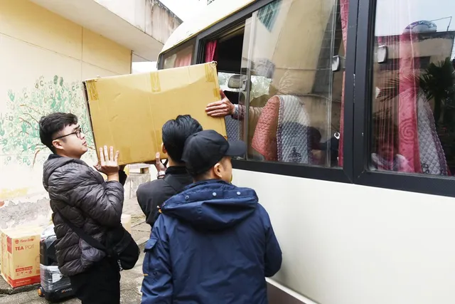 Hàng nghìn vật dụng chống dịch COVID-19 trao tặng các trung tâm Bảo trợ Xã hội - Ảnh 1. Hàng nghìn vật dụng chống dịch COVID-19 trao tặng các trung tâm Bảo trợ Xã hội - Ảnh 1.