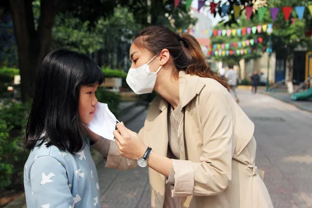 Hàng nghìn vật dụng chống dịch COVID-19 trao tặng các trung tâm Bảo trợ Xã hội - Ảnh 3. Hàng nghìn vật dụng chống dịch COVID-19 trao tặng các trung tâm Bảo trợ Xã hội - Ảnh 3.