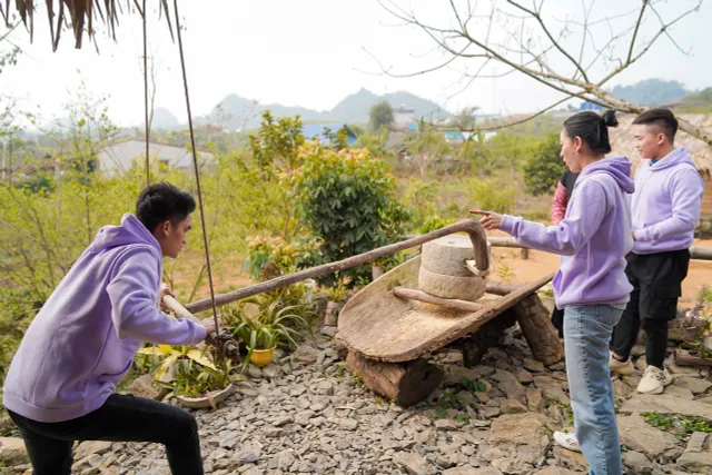 Ẩm thực kỳ thú - Tập 13: Bộ ba Mạc Văn Khoa, Đỗ Duy Nam, Tú Hảo đi tới đâu, đòi ăn tới đó - Ảnh 3.