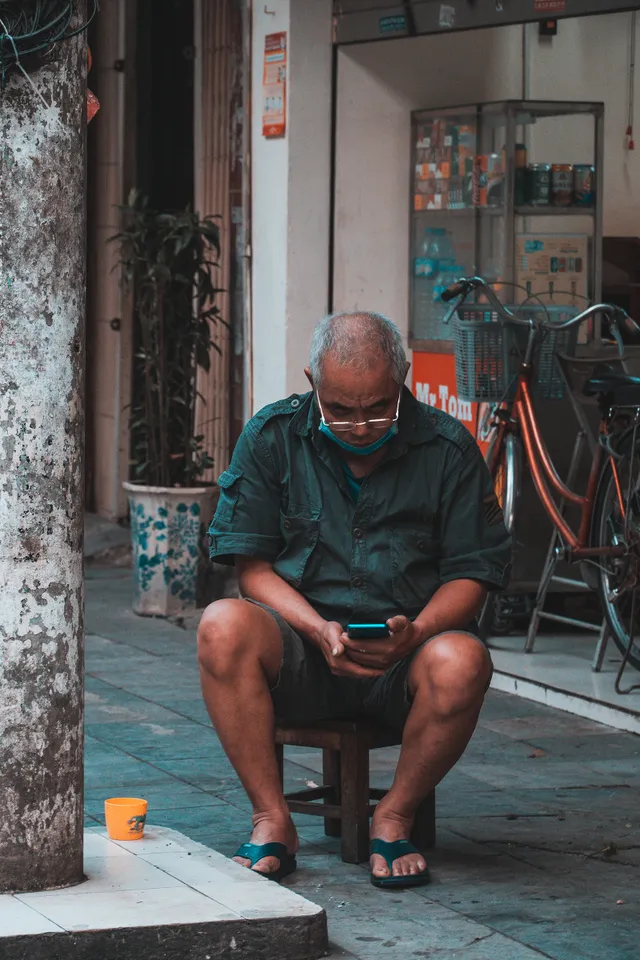 Hà Nội những ngày giãn cách xã hội: Lặng và đẹp! - Ảnh 6. Hà Nội những ngày giãn cách xã hội: Lặng và đẹp! - Ảnh 6.
