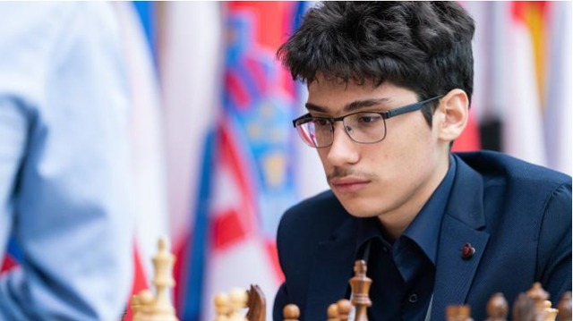 Giải cờ vua Magnus Carlsen Invitational 2020: Magnus Carlsen dẫn đầu, Firouzja gây thất vọng - Ảnh 1.