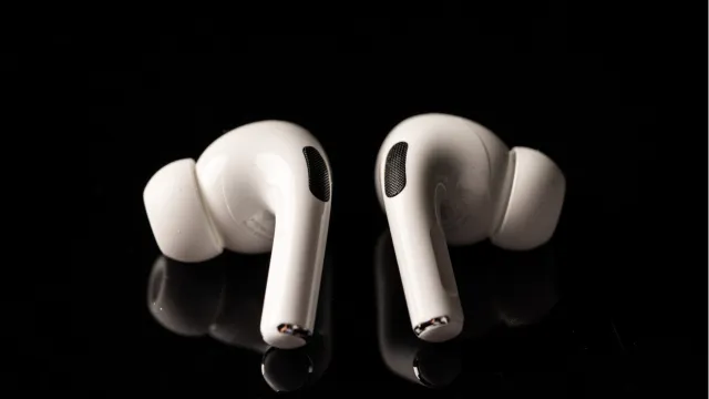 AirPods mới có thể sẽ ra mắt vào tháng tới! - Ảnh 1.