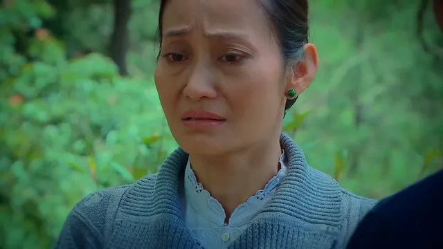 Nước mắt loài cỏ dại - Tập 39: Thương Khang bị nhốt cũi, Dạ Thảo van xin ông Thành - Ảnh 6. Nước mắt loài cỏ dại - Tập 39: Thương Khang bị nhốt cũi, Dạ Thảo van xin ông Thành - Ảnh 6.