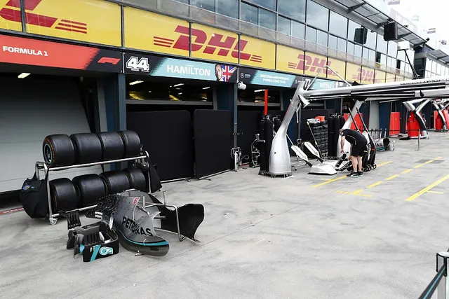 F1 (4) F1 (4)