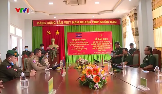 Hỗ trợ Campuchia phòng chống dịch COVID-19 trên tuyến biên giới - Ảnh 1.