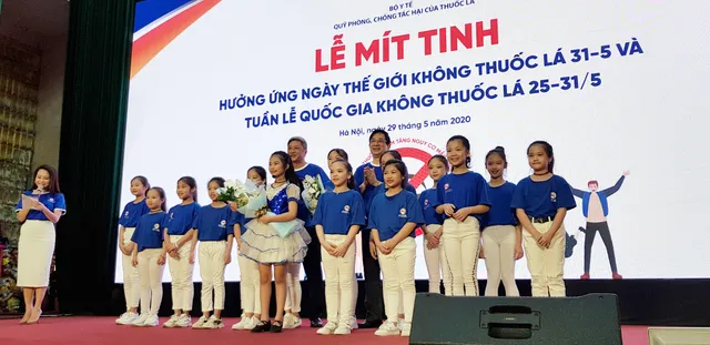 Chung tay đẩy lùi đại dịch thuốc lá, bảo vệ thế hệ trẻ khỏi khói thuốc - Ảnh 2. Chung tay đẩy lùi đại dịch thuốc lá, bảo vệ thế hệ trẻ khỏi khói thuốc - Ảnh 2.