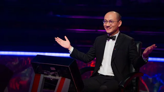 Sau 15 năm, Ai là triệu phú lần đầu xuất hiện những “nhà thông thái” - Ảnh 7. Sau 15 năm, Ai là triệu phú lần đầu xuất hiện những “nhà thông thái” - Ảnh 7.