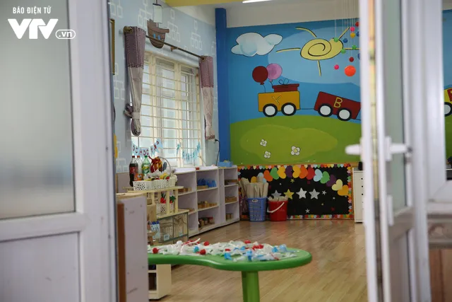 Cô giáo mầm non dùng vòi cứu hỏa làm sạch trường đón học sinh trở lại sau giãn cách xã hội - Ảnh 20. Cô giáo mầm non dùng vòi cứu hỏa làm sạch trường đón học sinh trở lại sau giãn cách xã hội - Ảnh 20.