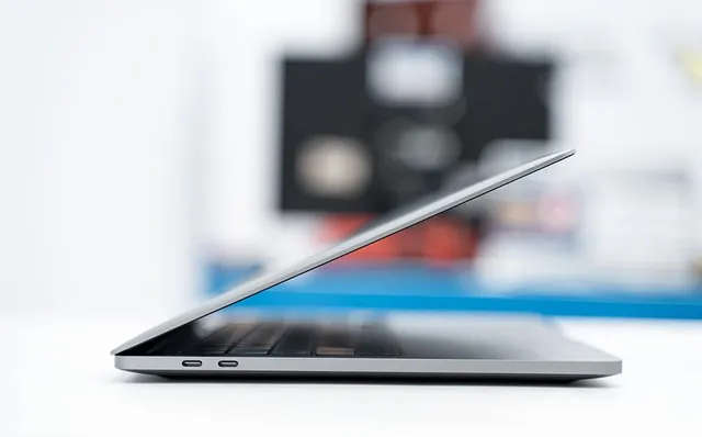 Macbook Pro 13 inch 2020 đầu tiên về Việt Nam giá 41,8 triệu - Ảnh 6.