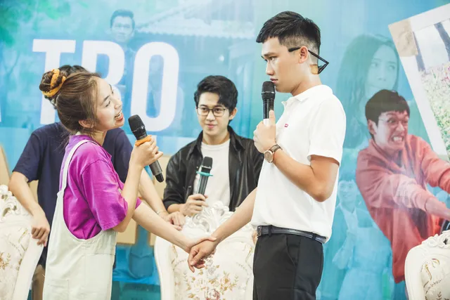 Dàn sao 9X Nhà trọ Balanha quậy tưng bừng giữa rừng fan Hà Nội - Ảnh 7. Dàn sao 9X Nhà trọ Balanha quậy tưng bừng giữa rừng fan Hà Nội - Ảnh 7.