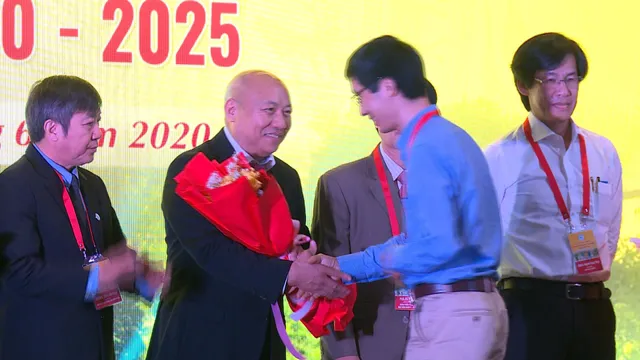 Thành lập Hội Phẫu thuật Cột sống Việt Nam - Ảnh 1. Thành lập Hội Phẫu thuật Cột sống Việt Nam - Ảnh 1.