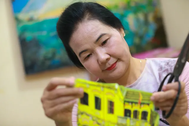 Hoạ sỹ Thanh Thục - người ghép vải vào hồn tranh - Ảnh 4. Hoạ sỹ Thanh Thục - người ghép vải vào hồn tranh - Ảnh 4.