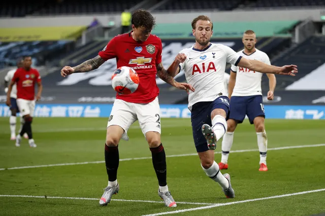 Tottenham 1-1 Man Utd: Bruno Fernandes lấy lại 1 điểm cho Quỷ đỏ - Ảnh 2.