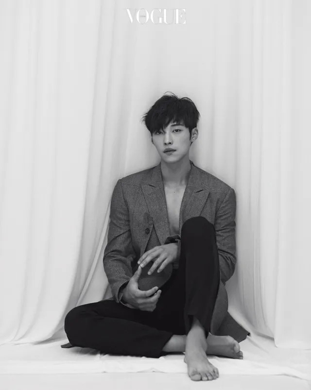 Cận vệ Woo Do Hwan bất ngờ thông báo nhập ngũ - Ảnh 1.