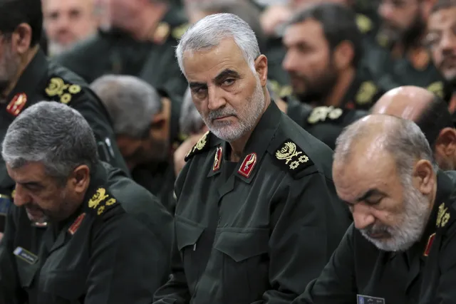 Vì sao Iran bất ngờ ban hành lệnh bắt giữ Tổng thống Mỹ Donald Trump? - Ảnh 3. Vì sao Iran bất ngờ ban hành lệnh bắt giữ Tổng thống Mỹ Donald Trump? - Ảnh 3.