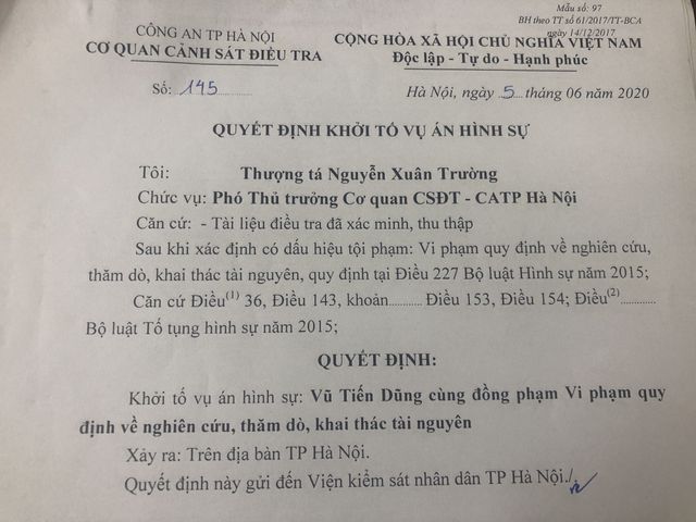 Khởi tố, bắt tạm giam 18 đối tượng cát tặc trên sông Hồng - Ảnh 1.