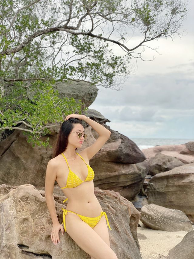 Hiếm hoi khoe ảnh bikini, bộ đôi Hoa hậu song Linh tình cờ cùng chọn màu trắng - Ảnh 10.