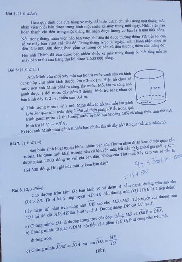 Đề thi Toán lớp 10 TP.HCM dễ thở, nhiều thí sinh thở phào tự tin đạt 7- 8 điểm - Ảnh 2.