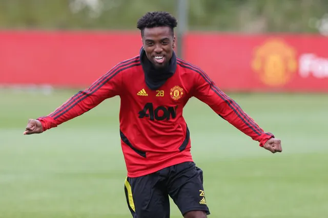 Manchester United chia tay tiền vệ Angel Gomes - Ảnh 1.