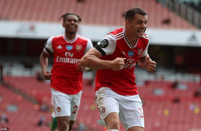 Arsenal 4-0 Norwich: Auba cán mốc 50 bàn thắng, Soares ra mắt hoàn hảo! - Ảnh 2.