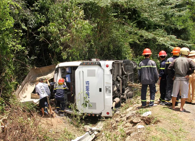 Liên tiếp xảy ra các vụ tai nạn thảm khốc thời gian qua - Ảnh 4.