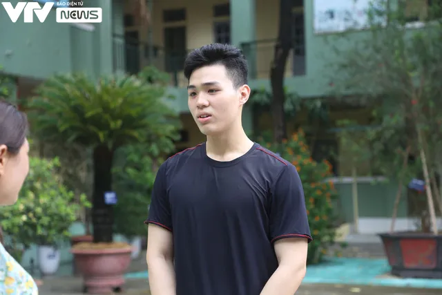 Ngôi trường THPT giữa Hà Nội “hoài cổ” nói không với điện thoại, lớp nam nữ riêng biệt - Ảnh 4. Ngôi trường THPT giữa Hà Nội “hoài cổ” nói không với điện thoại, lớp nam nữ riêng biệt - Ảnh 4.