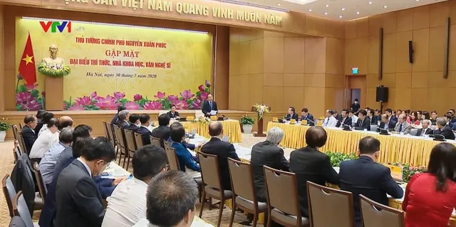 Tôn vinh trí thức, nhà khoa học và văn nghệ sĩ - Ảnh 1.