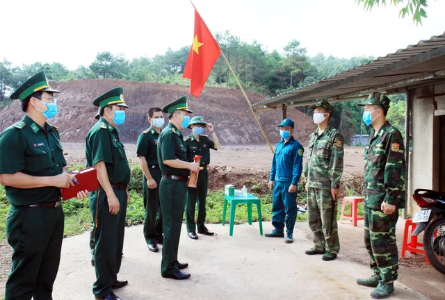 Tăng cường lực lượng ngăn chặn tình trạng xuất nhập cảnh trái phép qua biên giới - Ảnh 1.