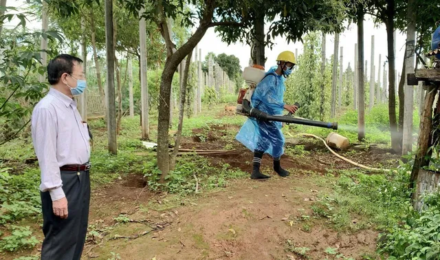 Cách ly làng có 10 người nhiễm bệnh bạch hầu, 1 người tử vong - Ảnh 1.