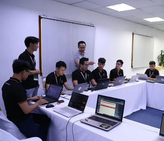 Diễn tập giám sát, ứng phó sự cố an ninh mạng qua Trung tâm SOC - Ảnh 1. Diễn tập giám sát, ứng phó sự cố an ninh mạng qua Trung tâm SOC - Ảnh 1.