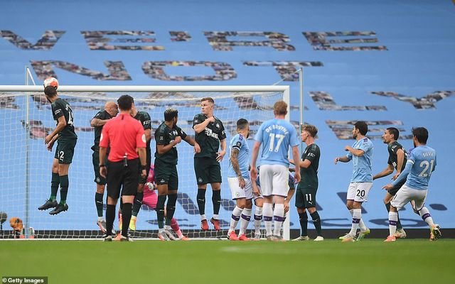 Man City 5-0 Newcastle: Mở tiệc bàn thắng! (Vòng 34 Ngoại hạng Anh) - Ảnh 1.