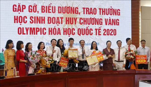 Hải Phòng thưởng nửa tỷ đồng cho “chàng trai vàng” Hóa học Lý Hải Đăng - Ảnh 1.