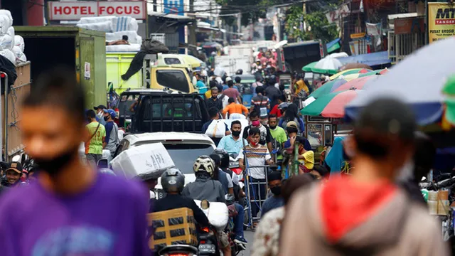 Indonesia chi trả tháng lương thứ 13 cho công chức để kích cầu tiêu dùng - Ảnh 1.