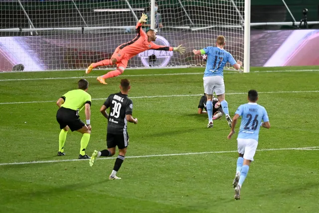 Man City gục ngã trước Lyon tại tứ kết Champions League - Ảnh 7. Man City gục ngã trước Lyon tại tứ kết Champions League - Ảnh 7.