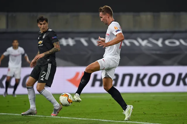 Thua ngược Sevilla, Man Utd lập kỷ lục buồn và trắng tay mùa thứ 3 liên tiếp - Ảnh 8. Thua ngược Sevilla, Man Utd lập kỷ lục buồn và trắng tay mùa thứ 3 liên tiếp - Ảnh 8.