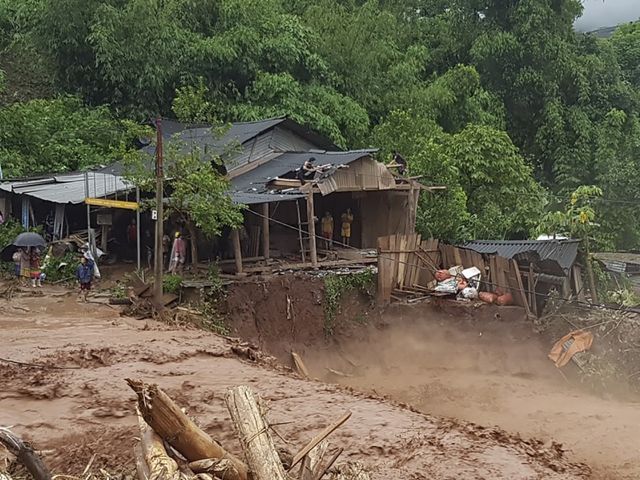 Lũ cuồn cuộn ở Điện Biên, ngập lụt nhiều nơi vì mưa dông lớn tại Bắc Bộ - Ảnh 5.