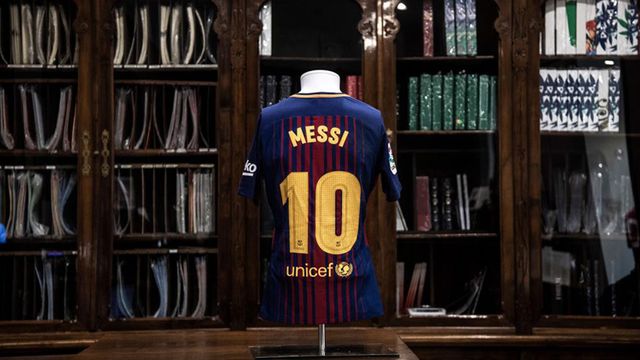 Giám đốc thể thao Barcelona tiết lộ chuyện Messi rời Nou Camp - Ảnh 2.